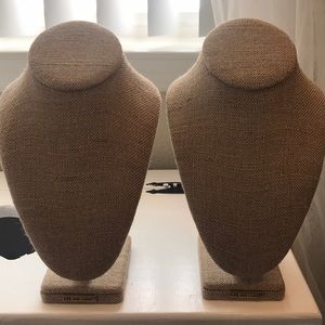 Chloe + Isabel Medium Necklace Bust